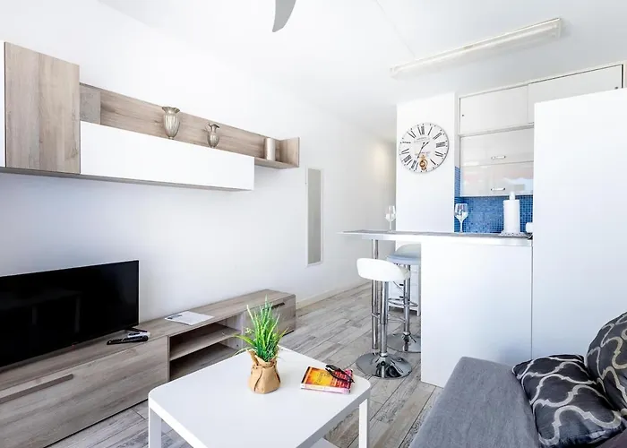 Chaparral 268, Lovely 1 Bedroom, Daire *